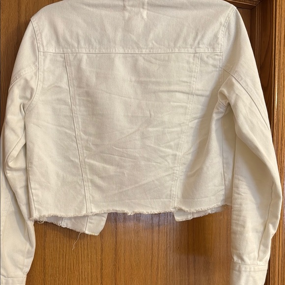 Women's Cropped White Denim Jacket - Picture 4 of 5
